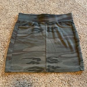 Z supply xs camo skirt